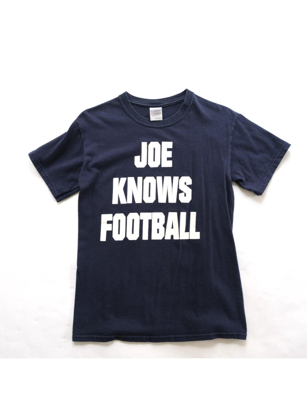 Joe Knows Football T Shirt Size Small (Gildan Brand) Penn State Vintage